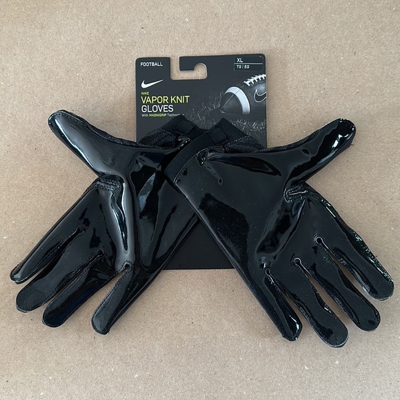 Nike Vapor Knit MagniGrip  Football Gloves Black White - Picture 2 of 3